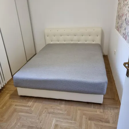 Nika-simka * Μπάνια Λούκα